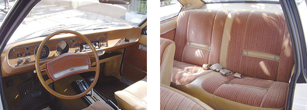 Ambiente requintado com interior monocromático e volante do Dodge Dart / Na parte de trás conforto para dois passageiros
